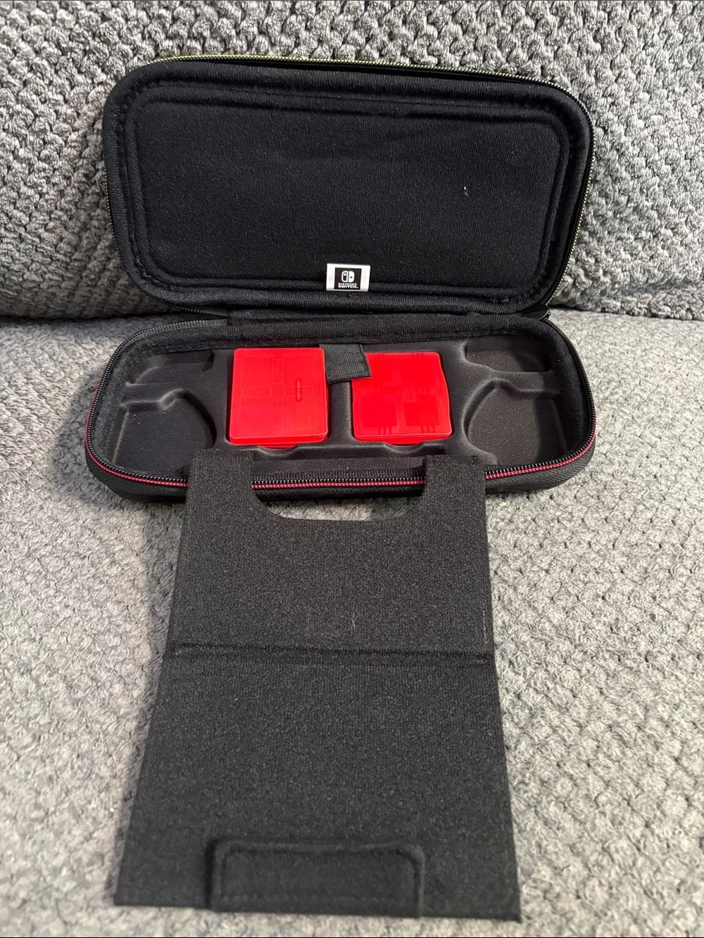 Super Mario Travel Switch (1) Case